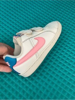 NIKE Toddler Girls Court Royale White Leather Sneakers | 7